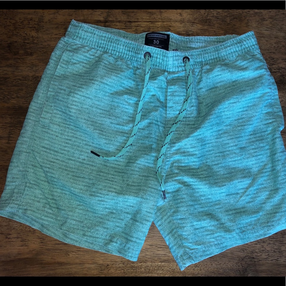 Swimming trunks green